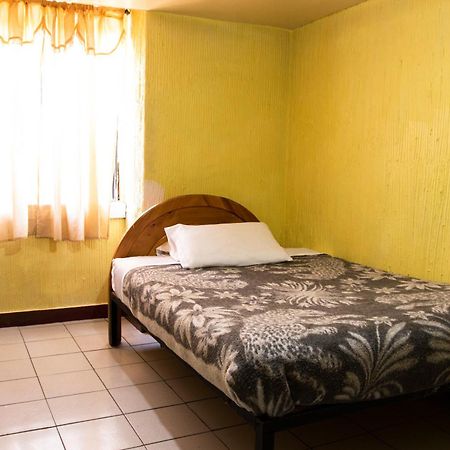 Hostal Carlos Luis Quito Exteriér fotografie