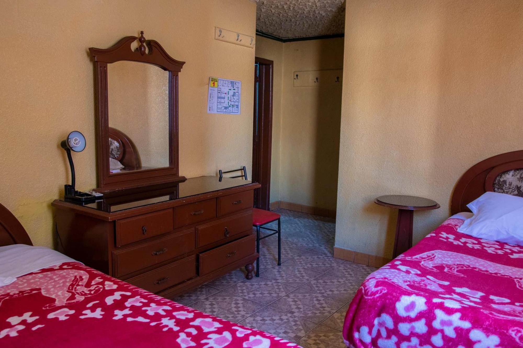Hostal Carlos Luis Quito Exteriér fotografie